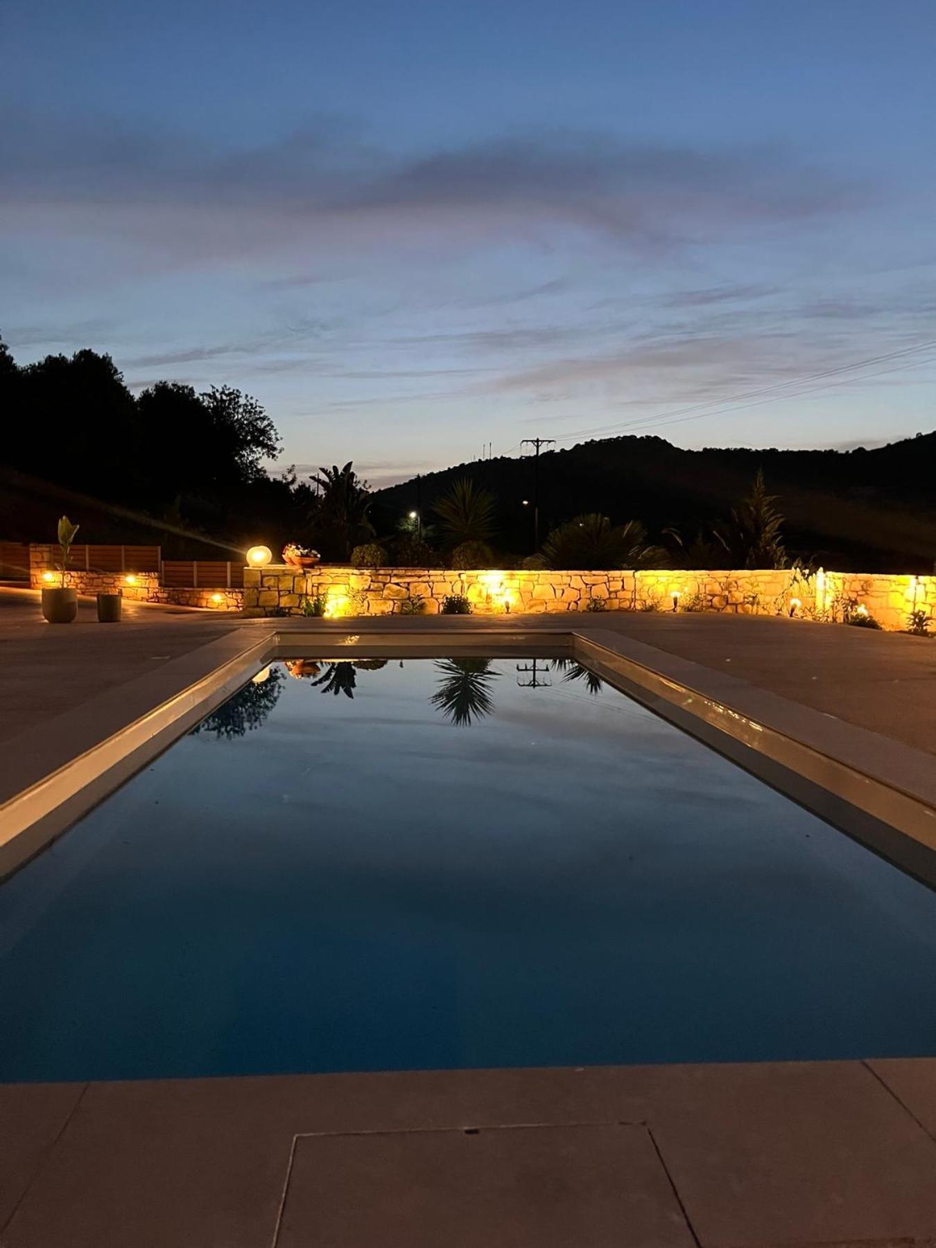 Villa Leondis Melidhónion Exteriér fotografie